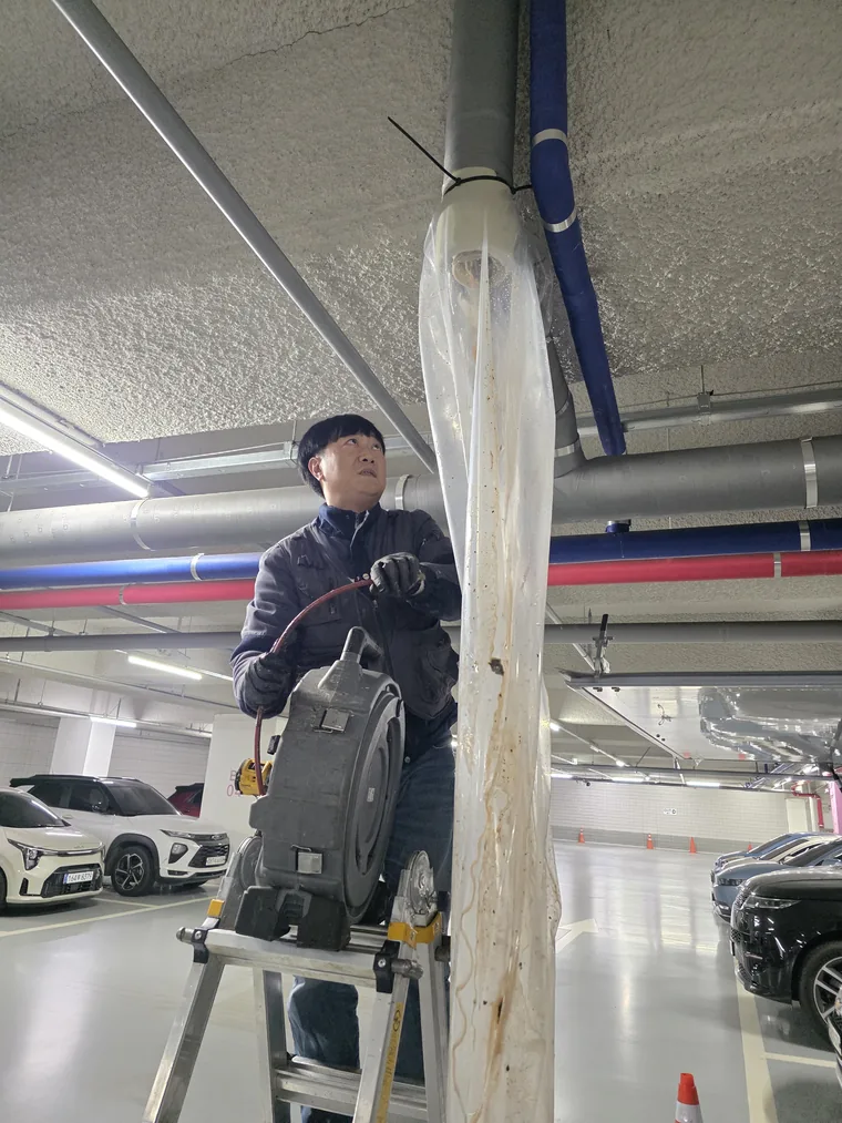 배관 작업 현장 사진